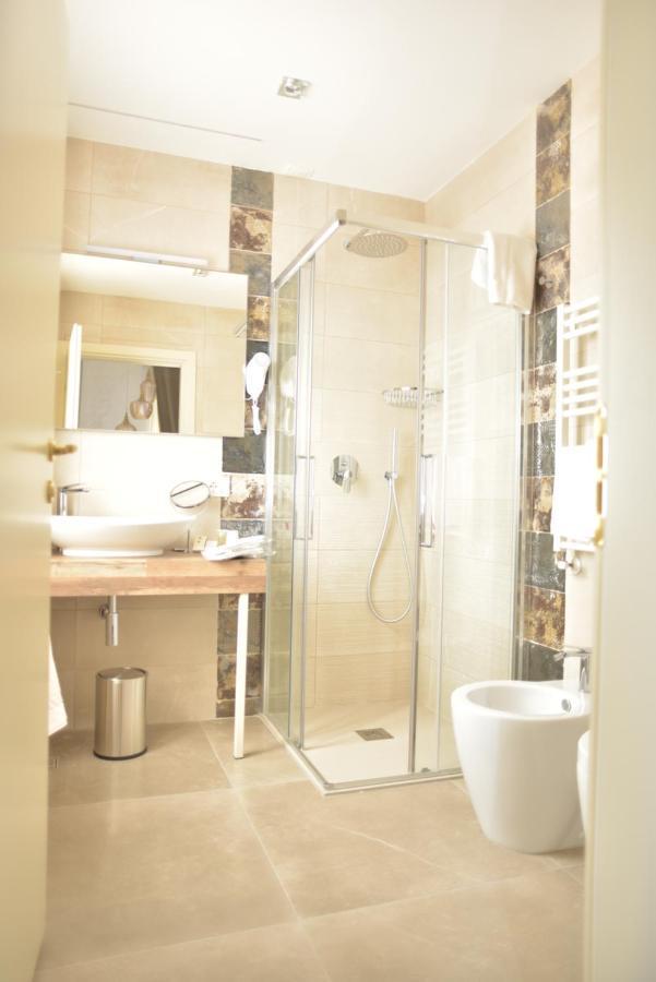 Deluxe Room,1249668907:JPEG