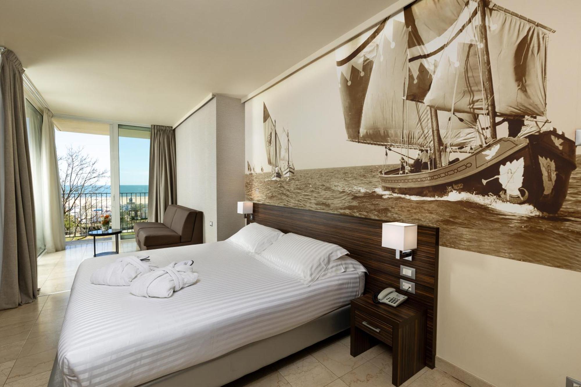 Privilege Double Room with beautiful terrace and view of the Parco del Mare