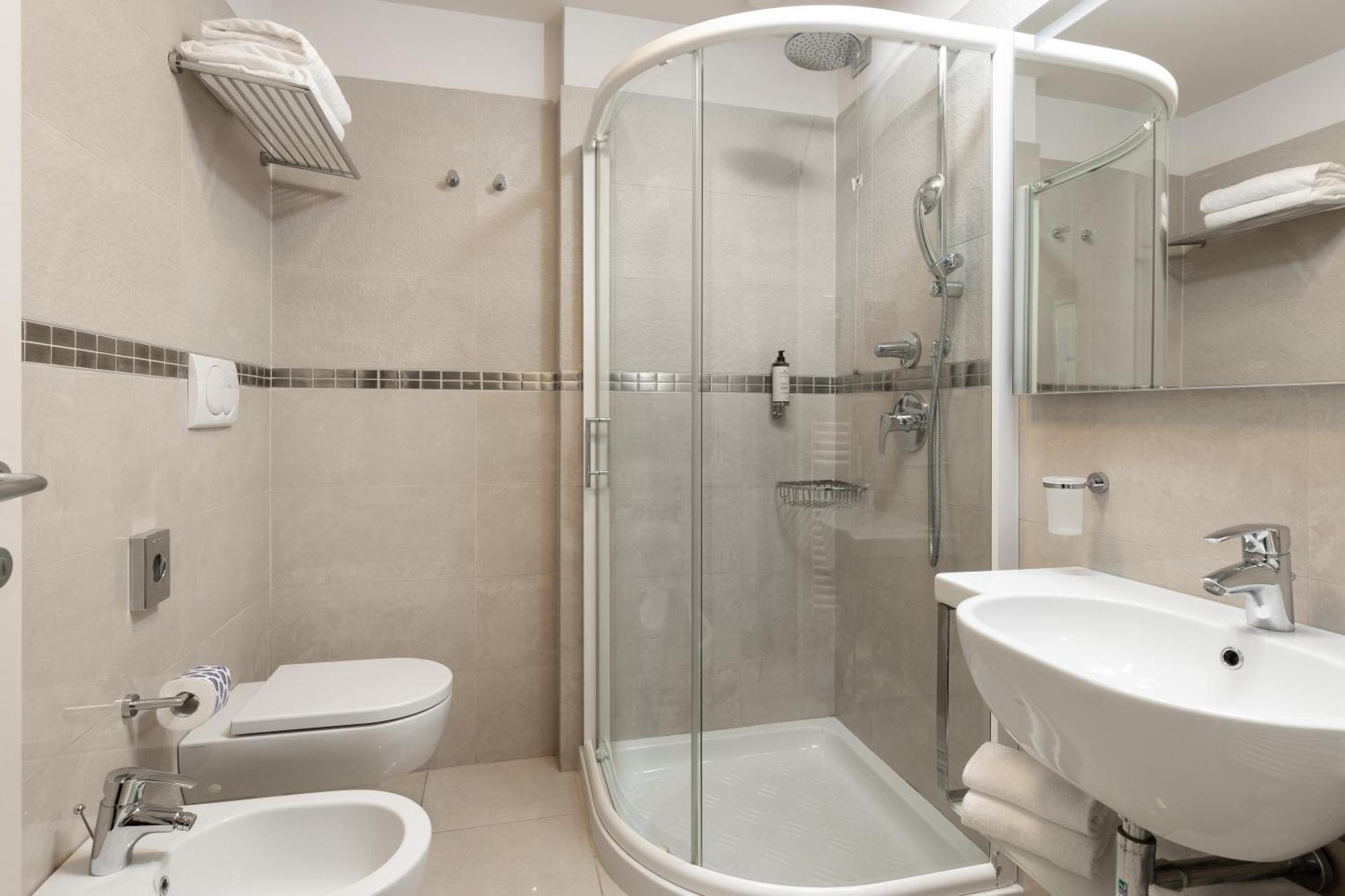 Superior Double Room with Balcony with Side Sea View,1671870103:JPEG