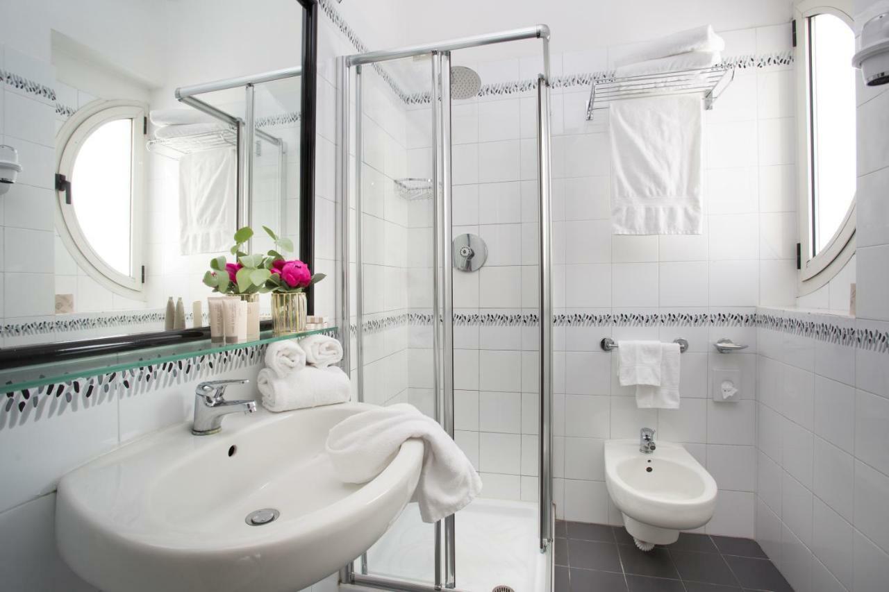 Classic Triple Room,817575500:JPEG