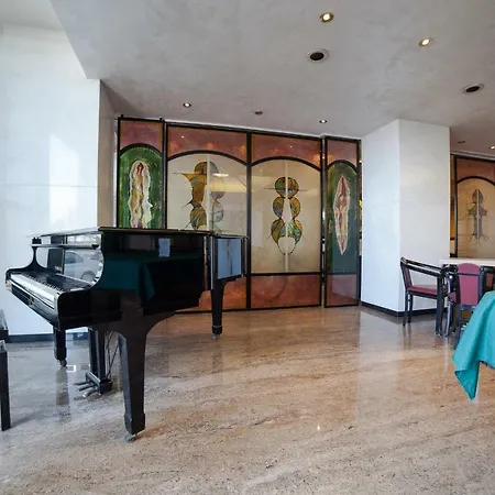 Hotel Diplomat Palace-3